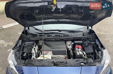 Хетчбек Nissan Leaf 2020 в 