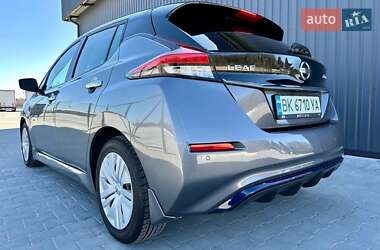 Хетчбек Nissan Leaf 2021 в 
