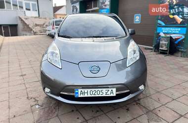 Хэтчбек Nissan Leaf 2014 в 