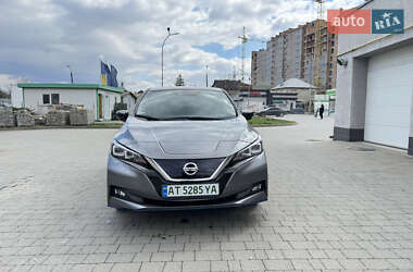 Хетчбек Nissan Leaf 2019 в 