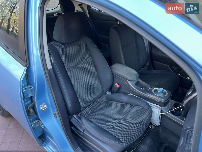 Хэтчбек Nissan Leaf 2015 в Кременчуге фото 12 Хэтчбек Nissan Leaf 2015 в Кременчуге