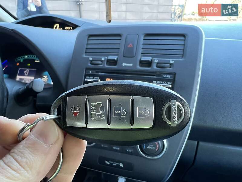 Хэтчбек Nissan Leaf 2015 в Кременчуге фото 16 Хэтчбек Nissan Leaf 2015 в Кременчуге