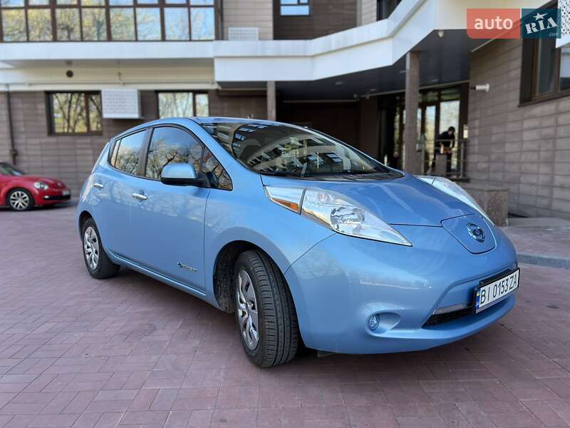 Хэтчбек Nissan Leaf 2015 в Кременчуге фото 3 Хэтчбек Nissan Leaf 2015 в Кременчуге