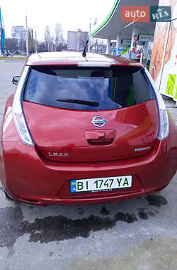 Хетчбек Nissan Leaf 2011 в 
