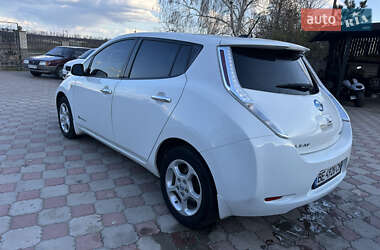 Хетчбек Nissan Leaf 2016 в 