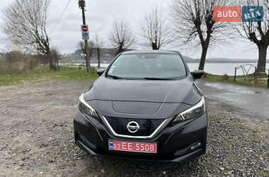 Хэтчбек Nissan Leaf 2018 в 