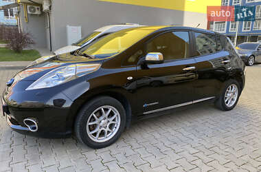 Хэтчбек Nissan Leaf 2014 в 
