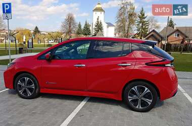 Хэтчбек Nissan Leaf 2019 в 