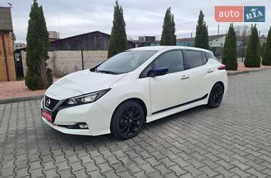 Хэтчбек Nissan Leaf 2019 в 