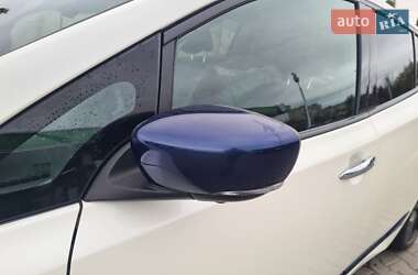 Хэтчбек Nissan Leaf 2019 в 