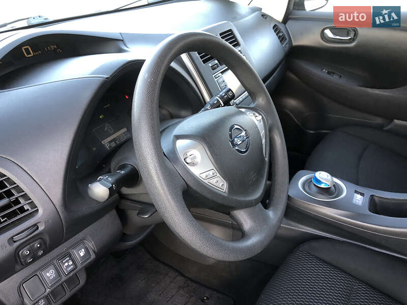 Хэтчбек Nissan Leaf 2017 в Золочеве