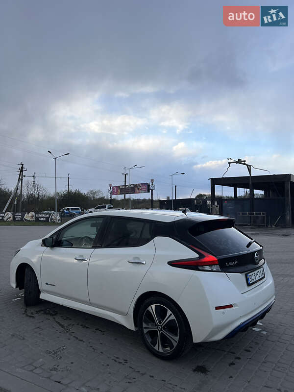 Хэтчбек Nissan Leaf 2018 в Львове