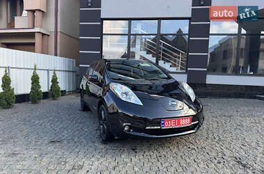 Хэтчбек Nissan Leaf 2014 в 