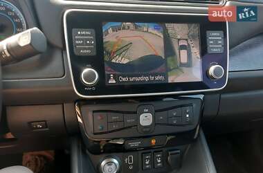 Хэтчбек Nissan Leaf 2020 в 