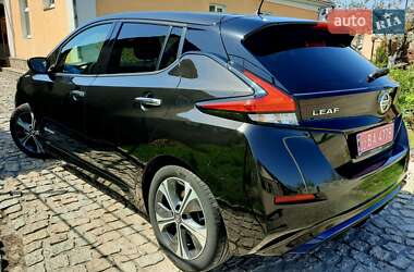 Хэтчбек Nissan Leaf 2020 в 