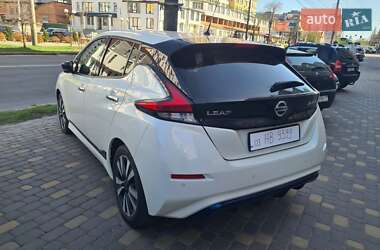 Хэтчбек Nissan Leaf 2019 в 