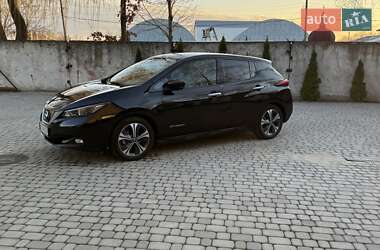 Хэтчбек Nissan Leaf 2018 в 