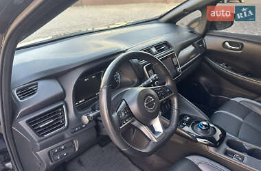 Хэтчбек Nissan Leaf 2021 в 