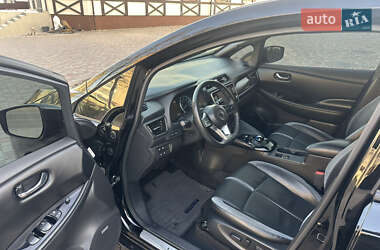 Хэтчбек Nissan Leaf 2021 в 