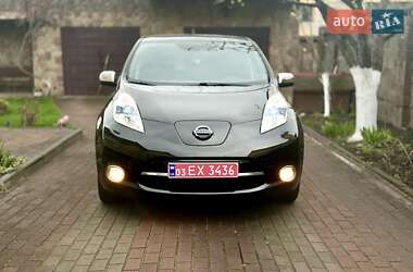 Хэтчбек Nissan Leaf 2014 в 
