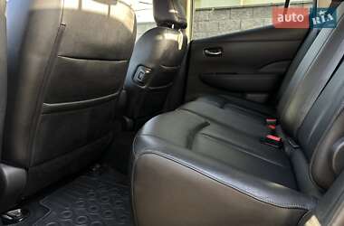 Хэтчбек Nissan Leaf 2014 в 