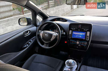 Хэтчбек Nissan Leaf 2014 в 