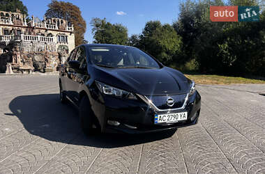 Хэтчбек Nissan Leaf 2019 в 