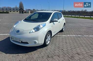 Хэтчбек Nissan Leaf 2017 в 