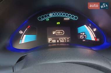 Хэтчбек Nissan Leaf 2017 в 