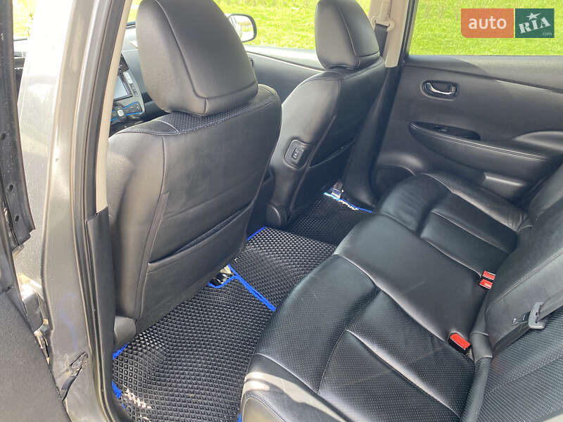 Хетчбек Nissan Leaf 2015 в Ланівці