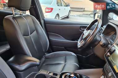 Хэтчбек Nissan Leaf 2019 в 