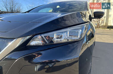 Хетчбек Nissan Leaf 2018 в 