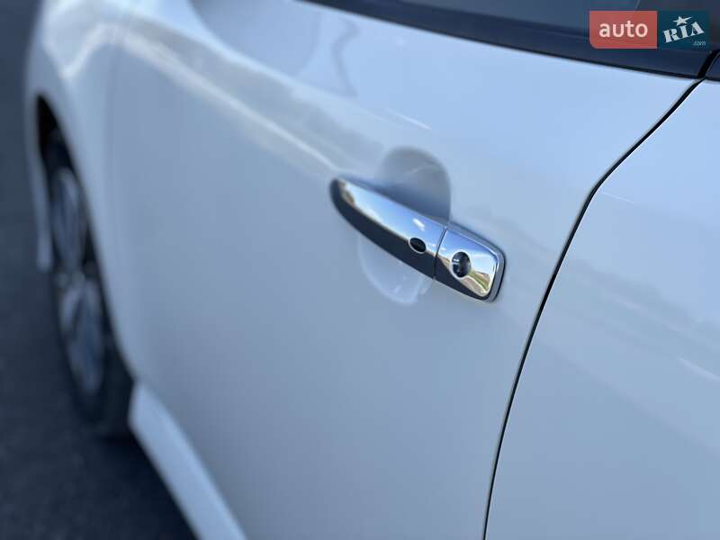 Хетчбек Nissan Leaf 2019 в Тернополі