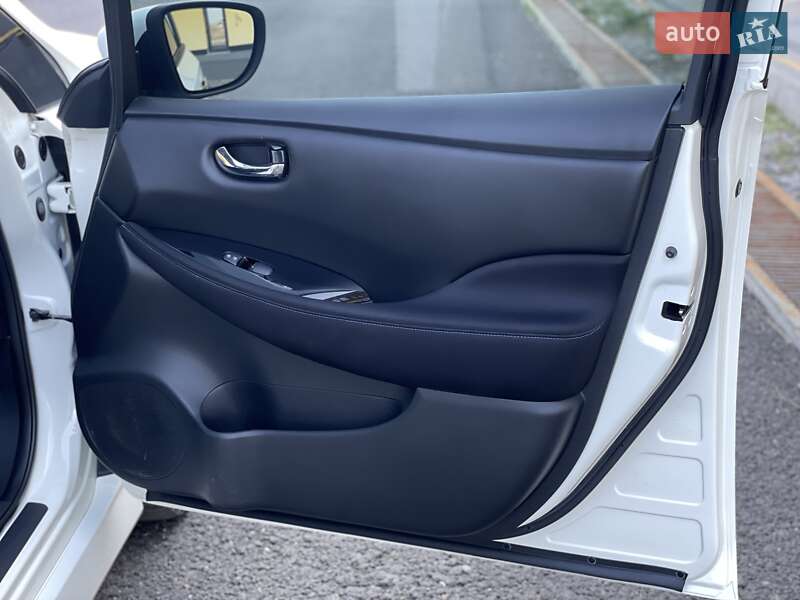 Хетчбек Nissan Leaf 2019 в Тернополі