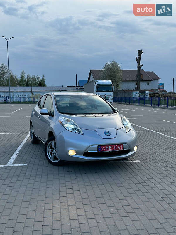 Nissan Leaf 2011