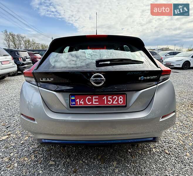 Хетчбек Nissan Leaf 2020 в Самборі