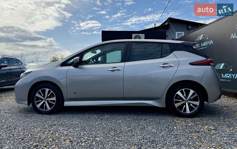 Хетчбек Nissan Leaf 2020 в Самборі