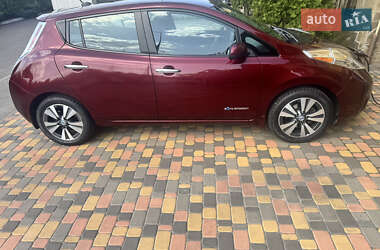 Хэтчбек Nissan Leaf 2017 в 