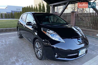 Хэтчбек Nissan Leaf 2016 в 