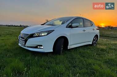 Хэтчбек Nissan Leaf 2020 в 