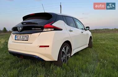 Хэтчбек Nissan Leaf 2020 в 