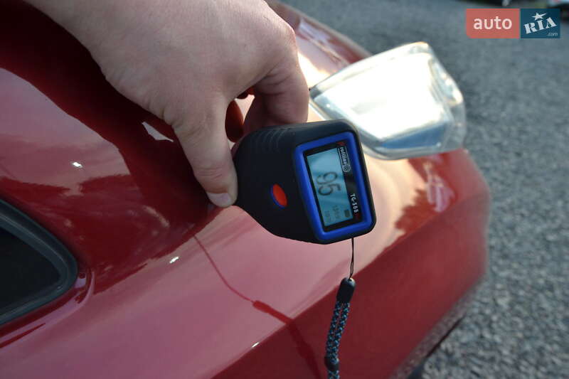 Хетчбек Nissan Leaf 2014 в Луцьку