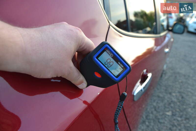 Хетчбек Nissan Leaf 2014 в Луцьку