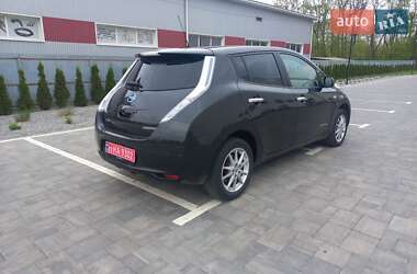 Хетчбек Nissan Leaf 2016 в 