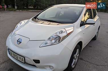 Хэтчбек Nissan Leaf 2017 в 