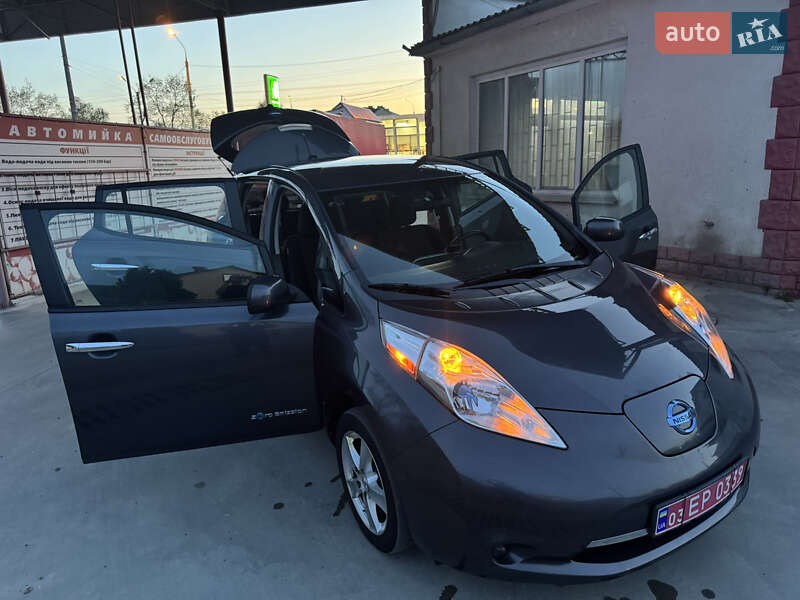 Nissan Leaf 2014