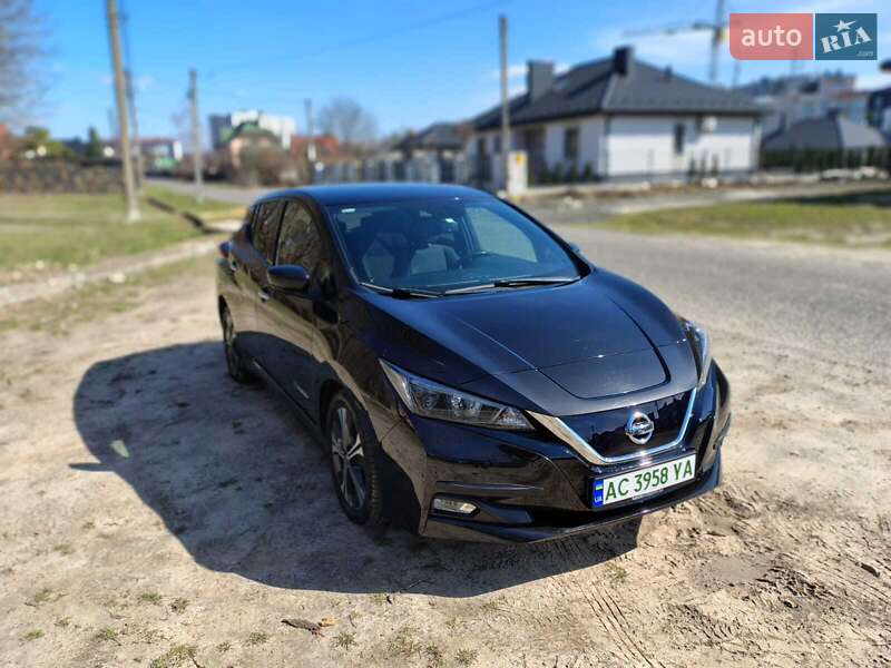 Хэтчбек Nissan Leaf 2018 в Луцке