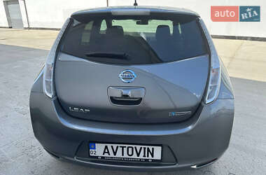 Хетчбек Nissan Leaf 2014 в 