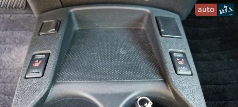 Хэтчбек Nissan Leaf 2016 в Днепре