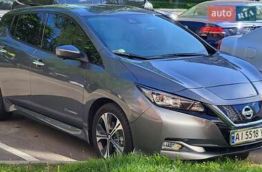 Хетчбек Nissan Leaf 2018 в Києві